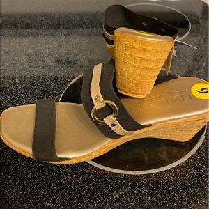 NWT Italian Shoemaker Dress Sandals